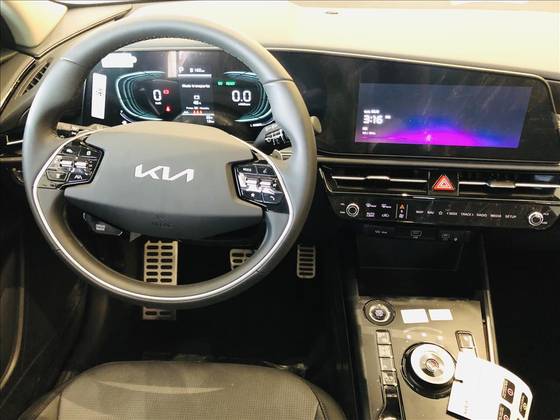 KIA NIRO 1.6 GDI HEV SX PRESTIGE DCT KIA NIRO 1.6 GDI HEV SX PRESTIGE DCT
